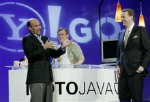 Yahoo-Motorola đưa Internet tới túi áo khách hàng