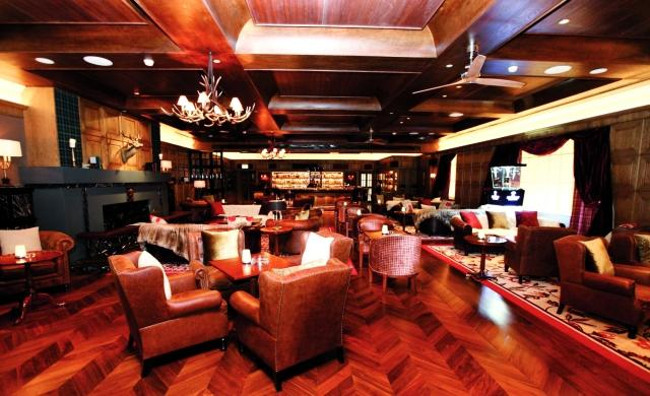 Quầy xì gà Macallan Whisky Bar & Lounge - Macau 